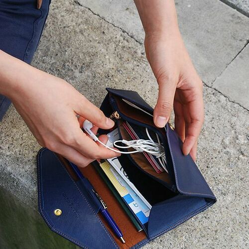 All-in-One Leather Clutch - Image 3