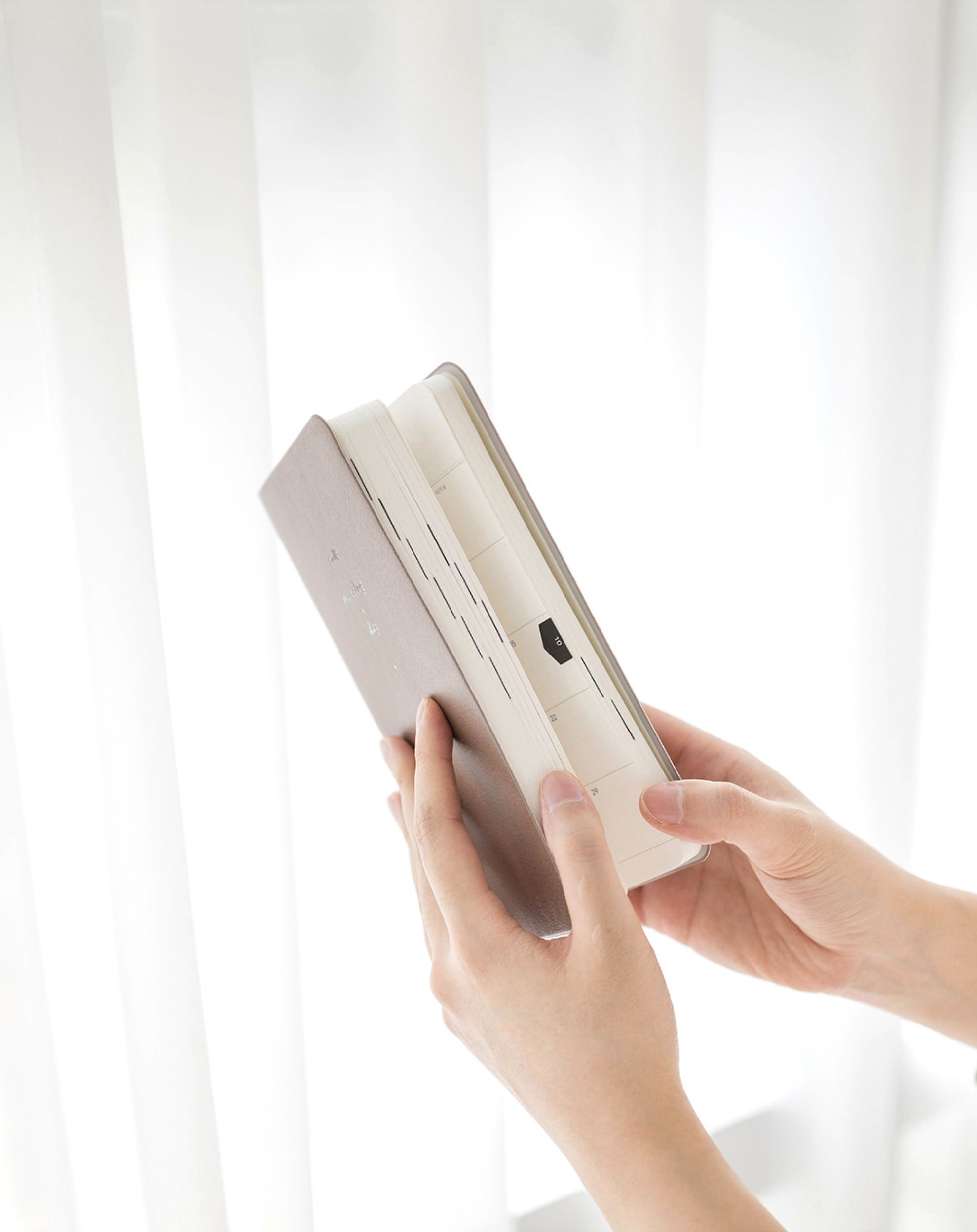 2022 Comfy & Roomy Daily Planner