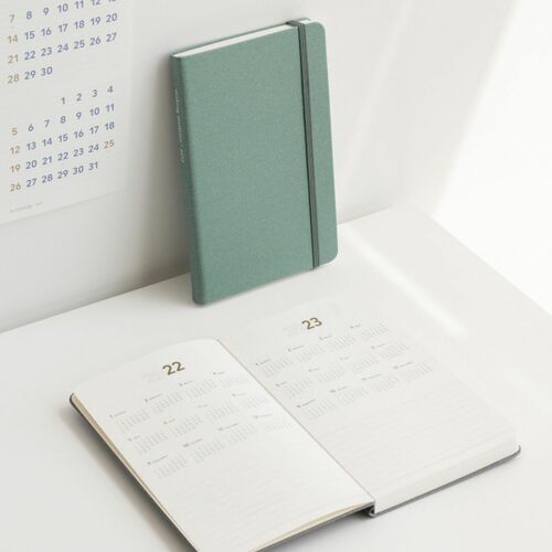 2022 Medium Making Memory Monthly Planner - Image 27