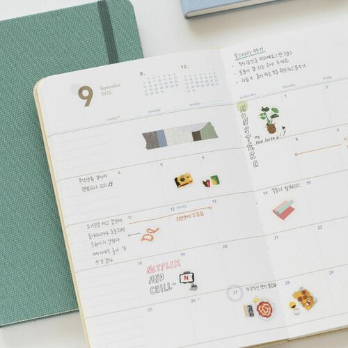 2022 Medium Making Memory Monthly Planner - Image 29