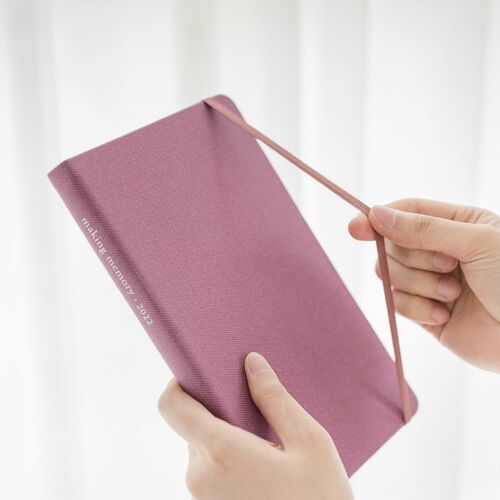 2022 Medium Making Memory Weekly Planner - Image 11