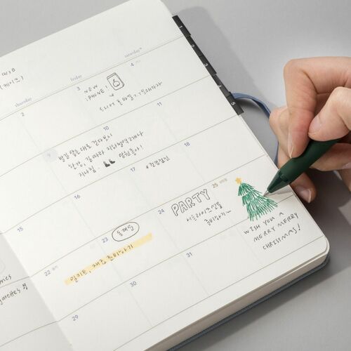 2022 Small Wide Making Memory Monthly Planner - Image 28