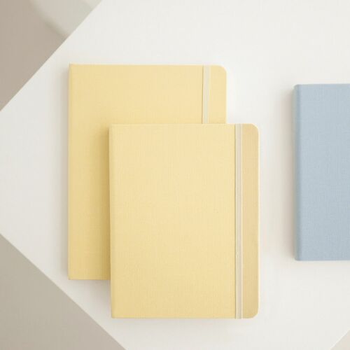 2022 Small Making Memory Weekly Planner