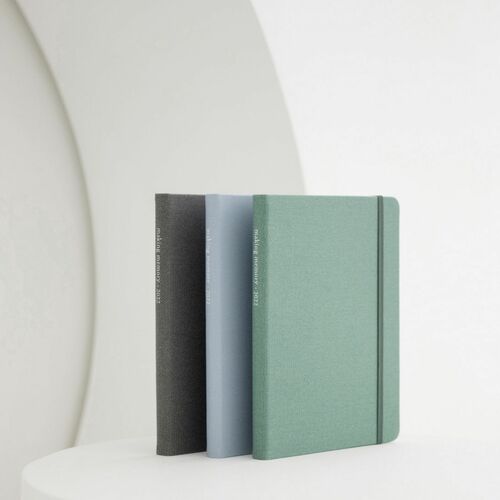 2022 Small Making Memory Weekly Planner