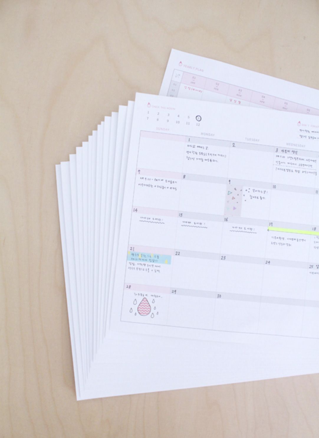 MochiThings Dateless Monthly Desk Planner Refill