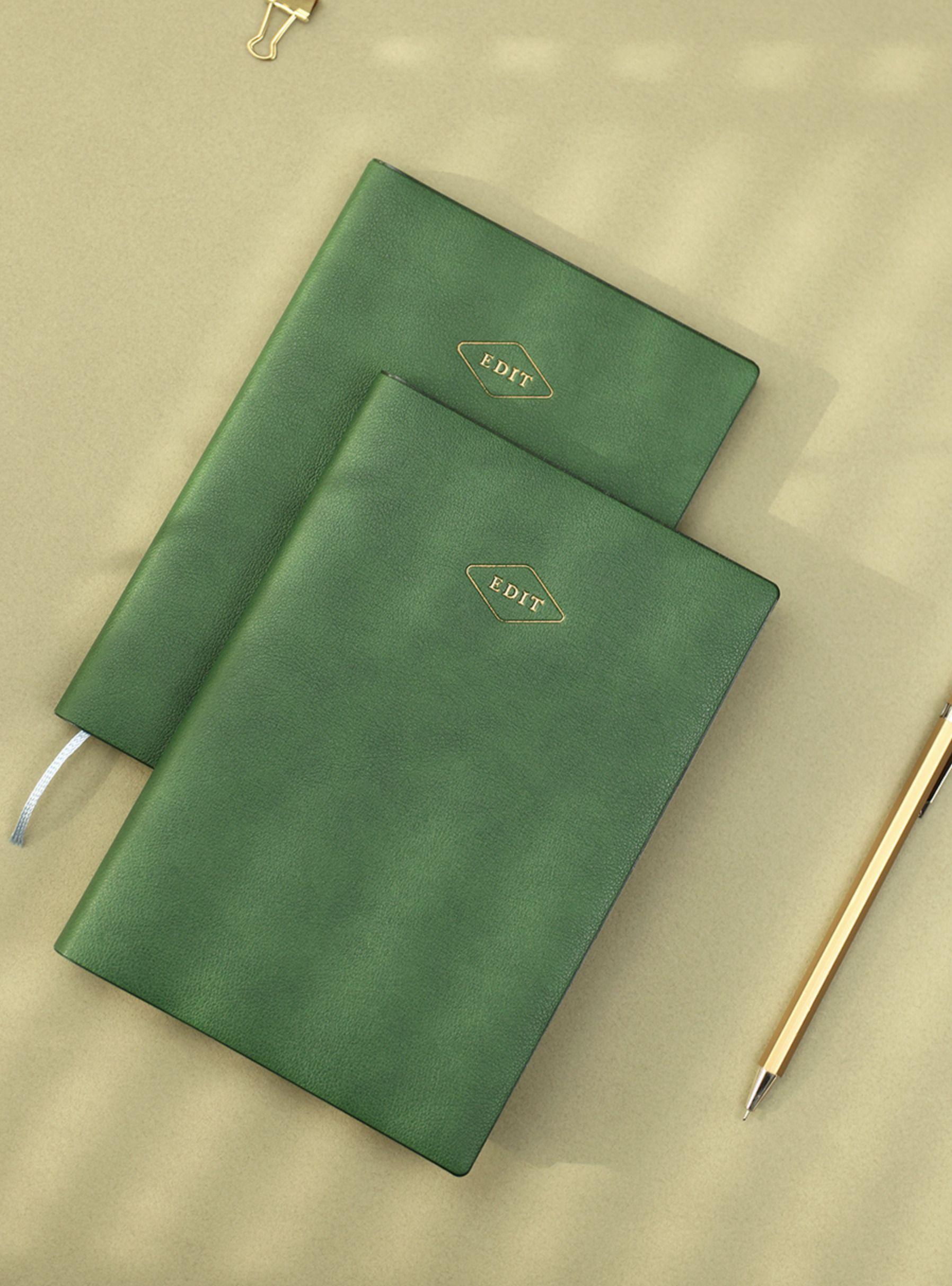 2022 Edit L Weekly Planner