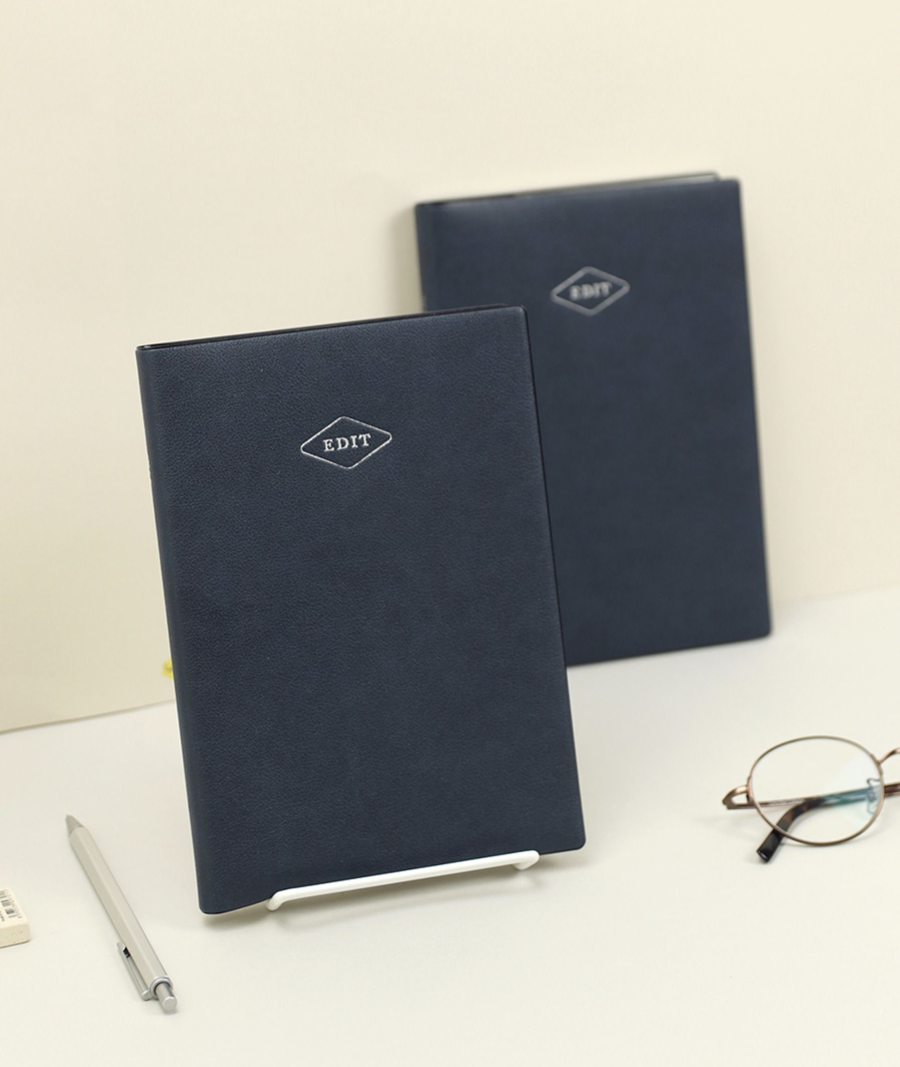 2022 Edit L Weekly Planner