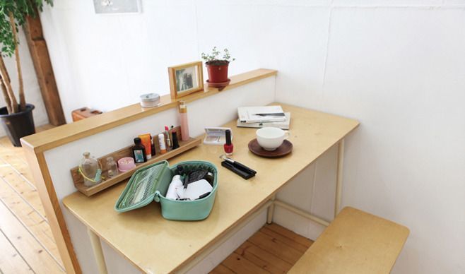 Large Alice Mint Cosmetic Pouch