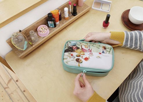 Large Alice Mint Cosmetic Pouch