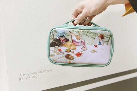 Large Alice Mint Cosmetic Pouch