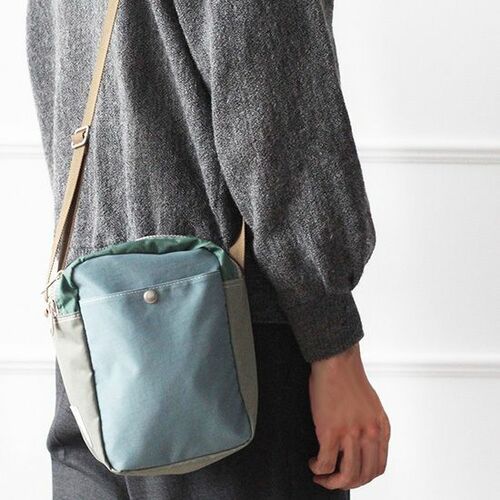 CBB Light Weight Travel Bag