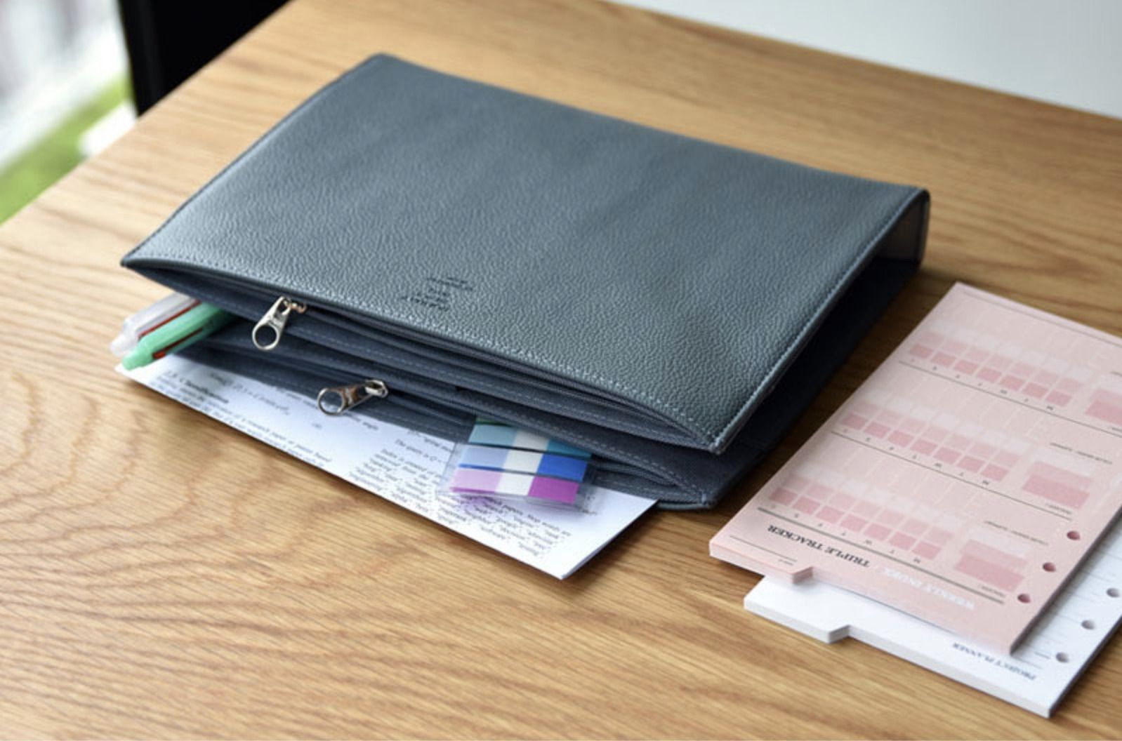 Select 6 Ring A6 Binder Clutch