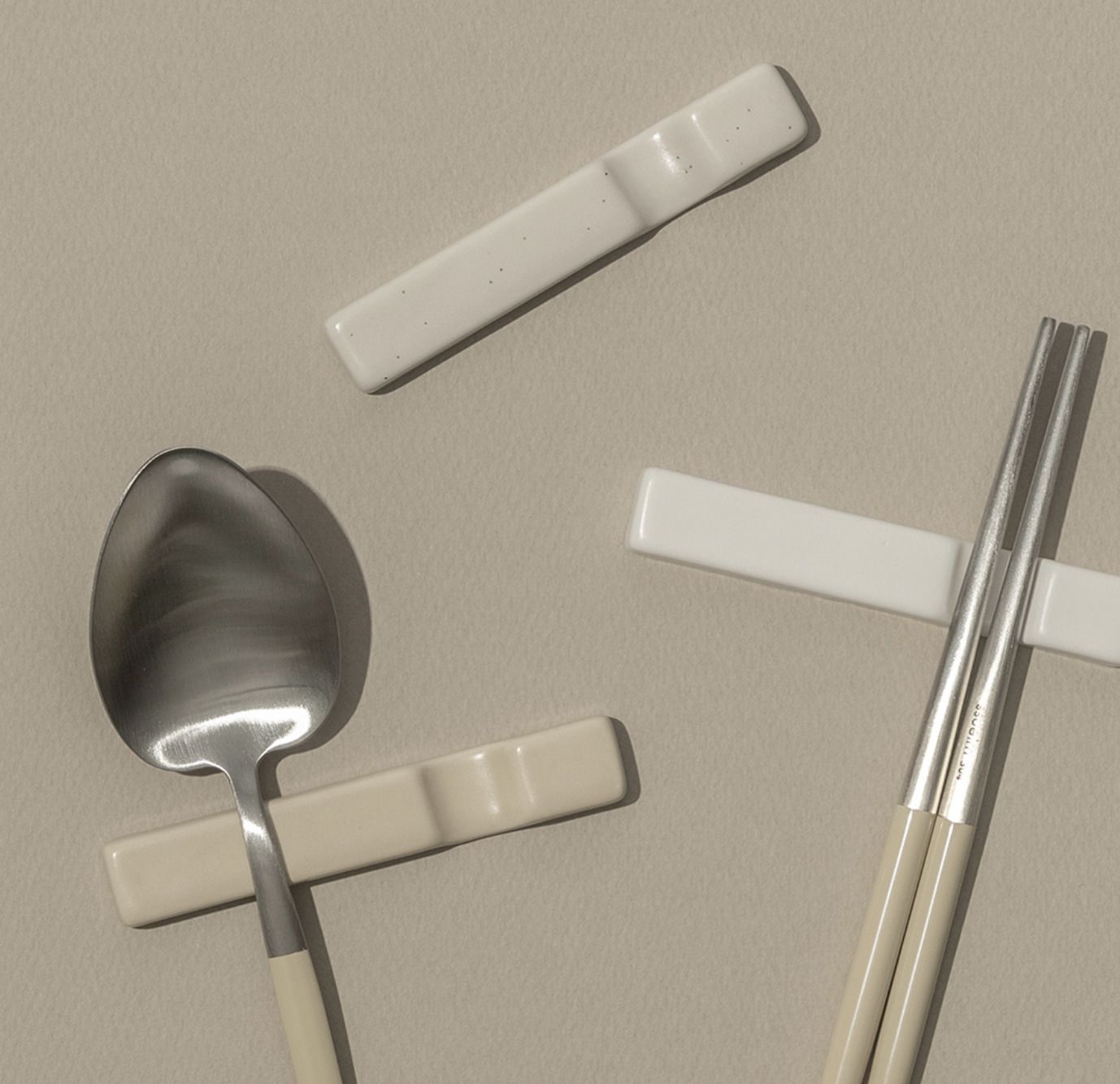 Modern Slim Chopstick Rest