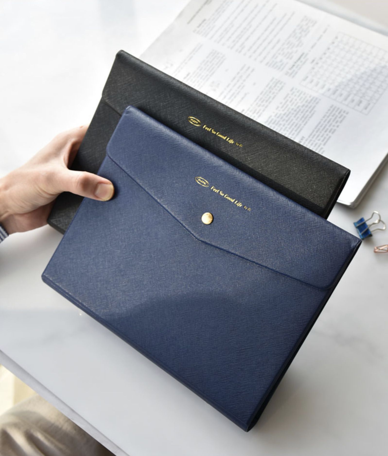 Classy 20 Ring A5 Binder Clutch