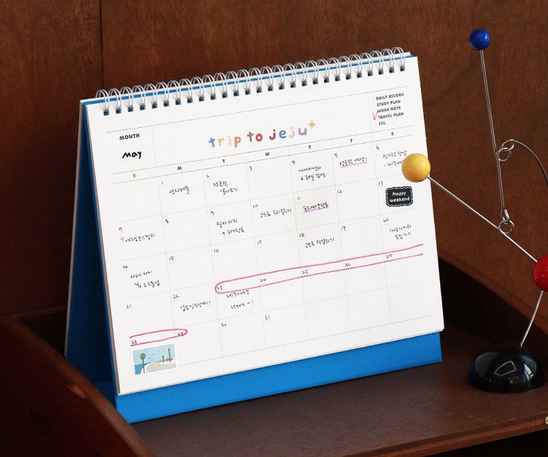 MochiThings 2023 Indigo Basic Desk Calendar