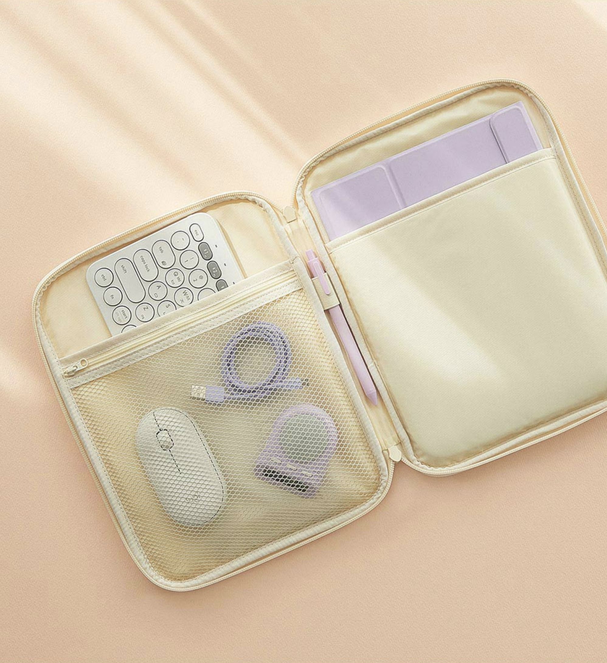 Table Talk 11 in. Pocket Laptop Pouch