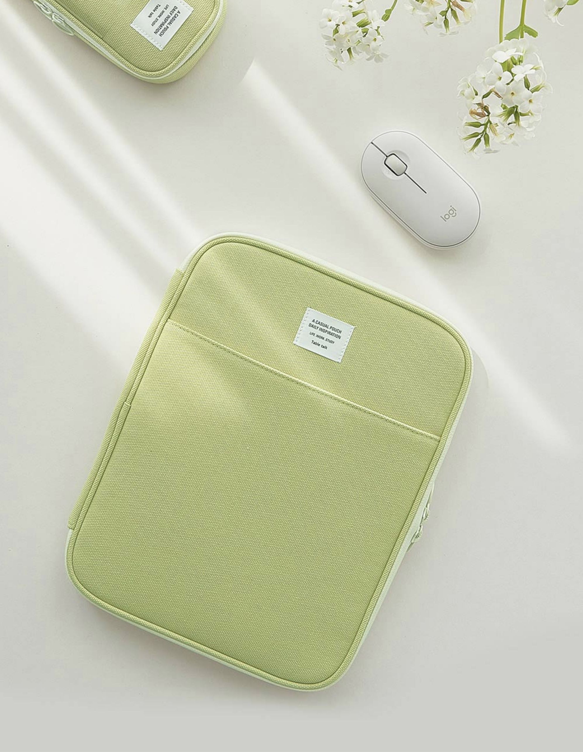 Table Talk 11 in. Pocket Laptop Pouch
