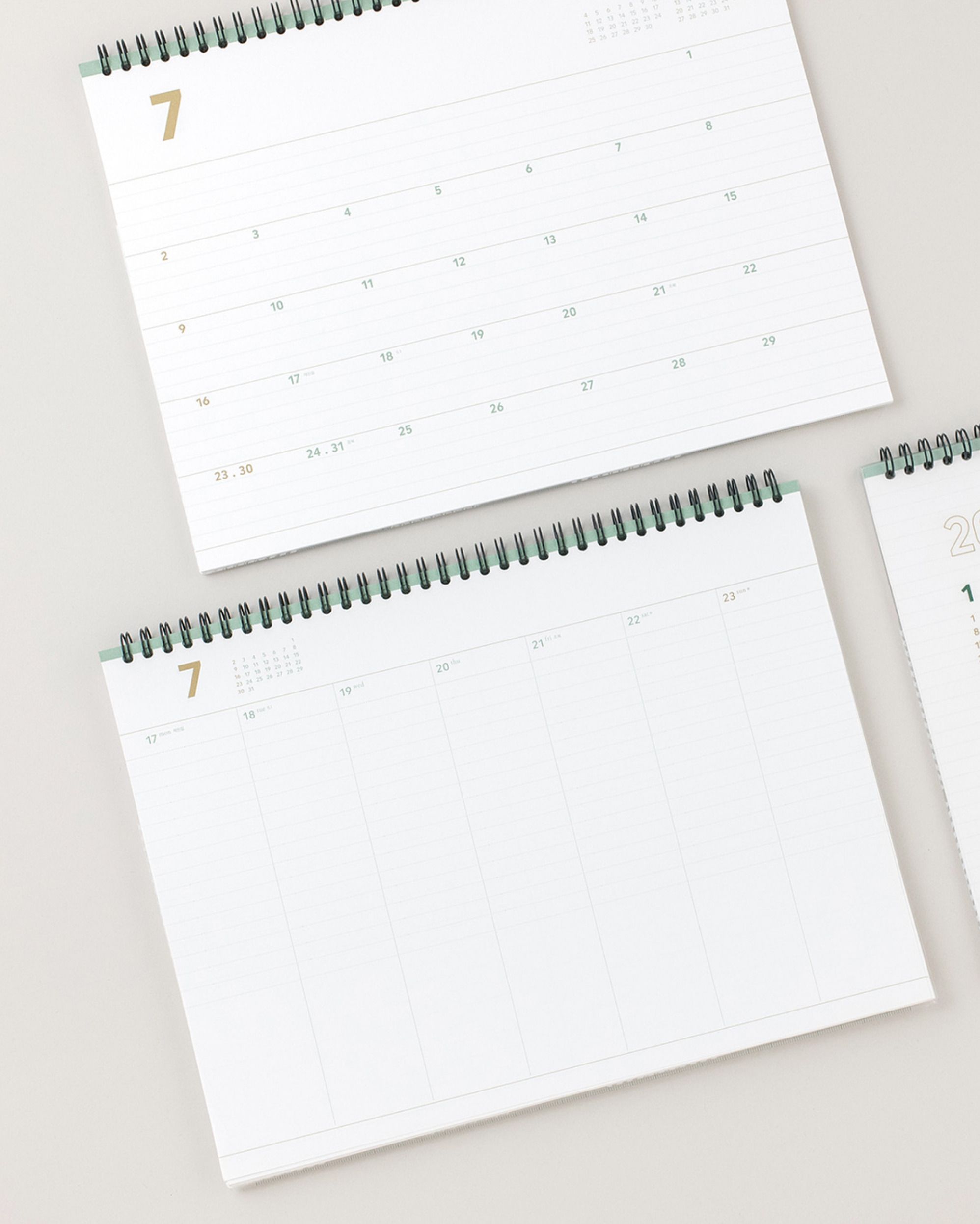 MochiThings 2023 Wide Basic Desk Weekly Planner mochithings-2023-wide-basic-desk-weekly-planner