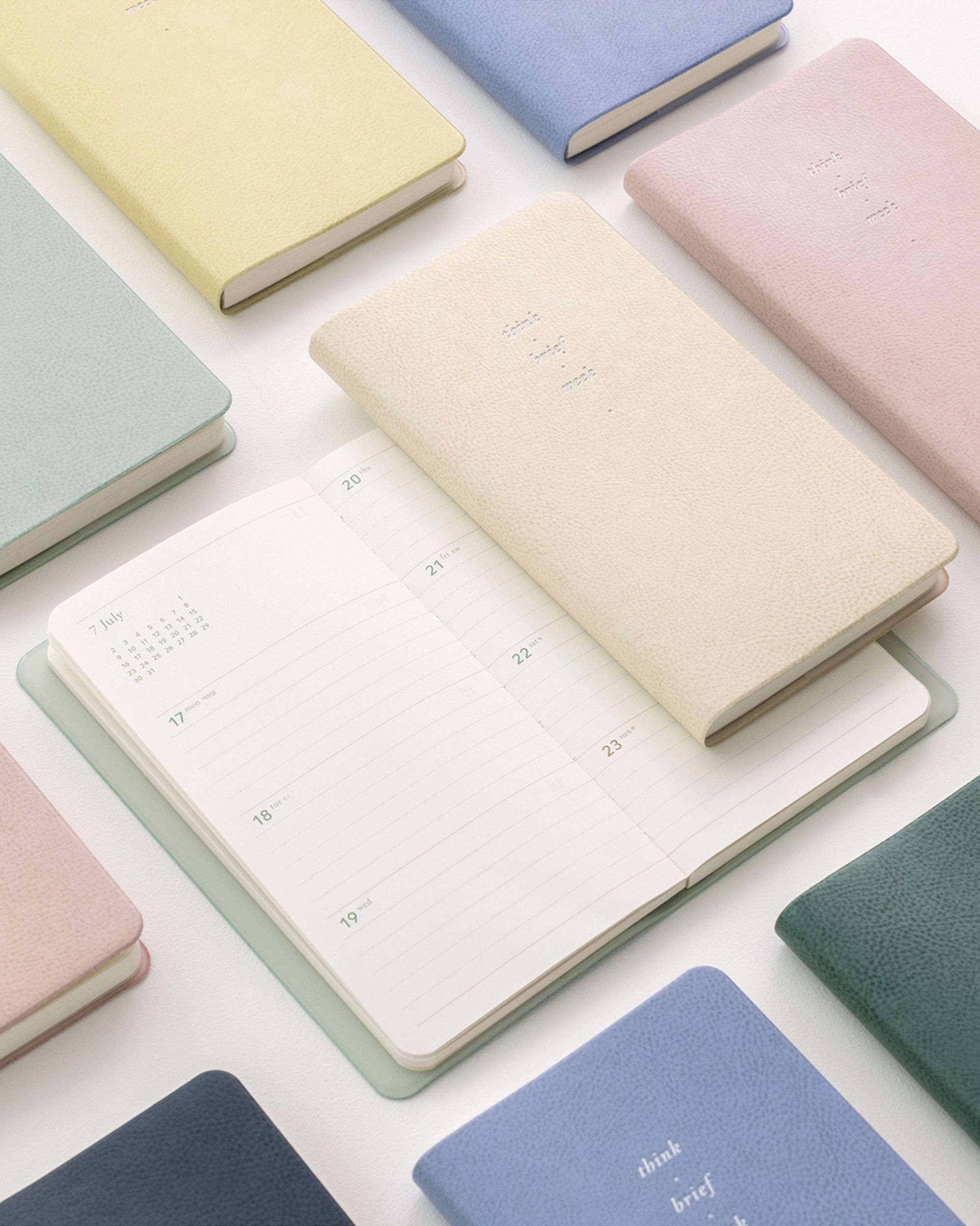 2023 Slim & Roomy Weekly Planner