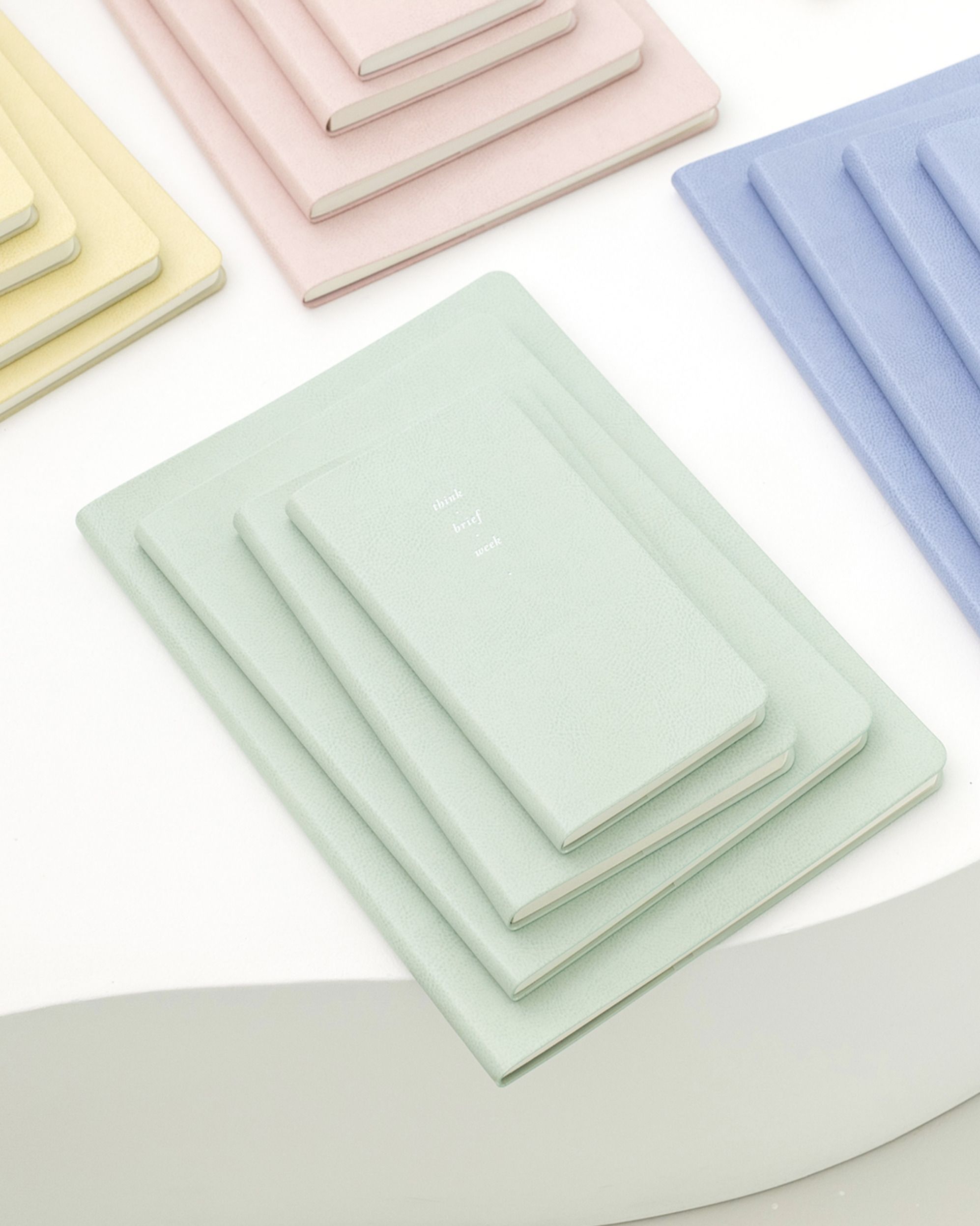 2023 Slim & Roomy Weekly Planner