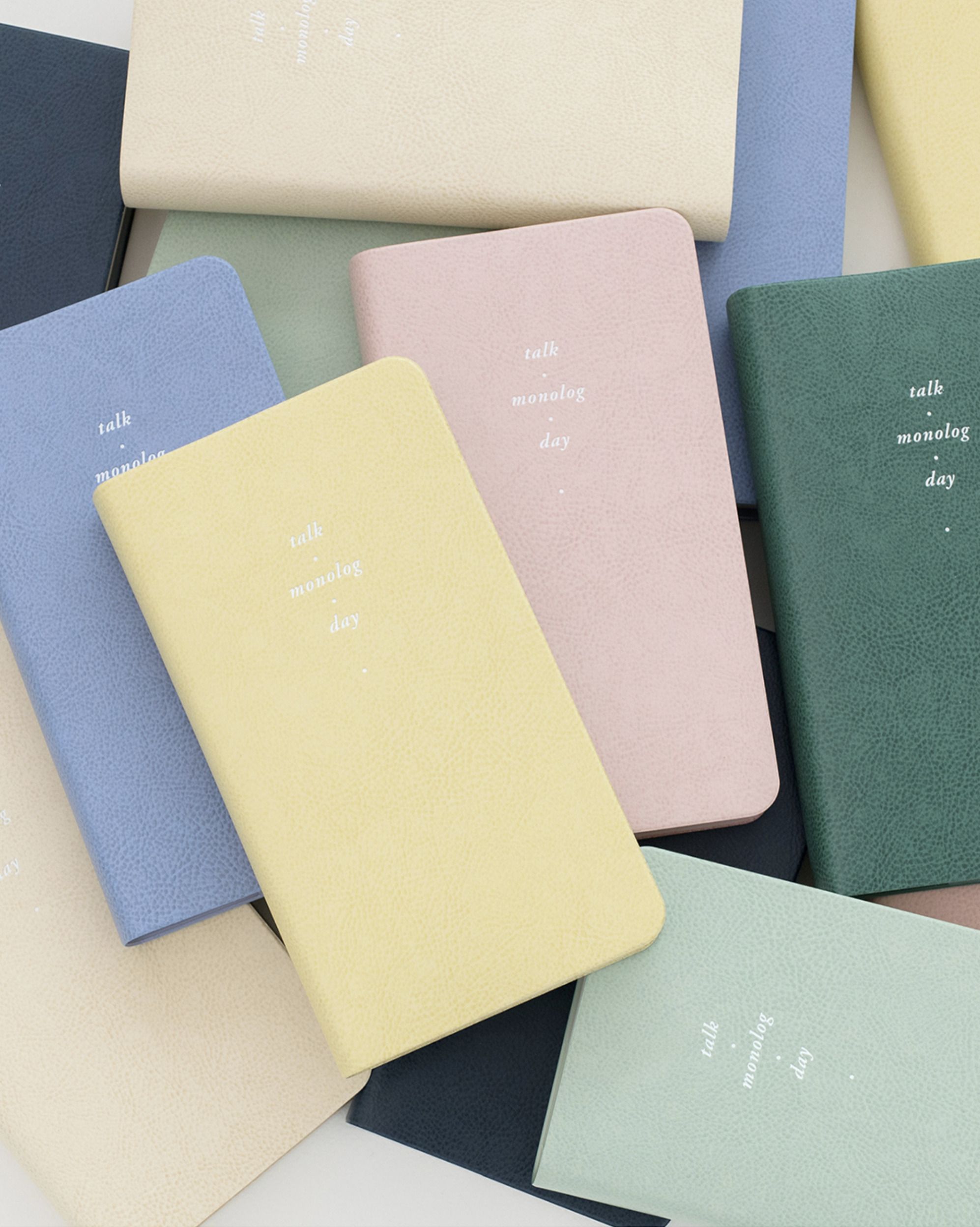 2023 Comfy & Roomy Daily Planner