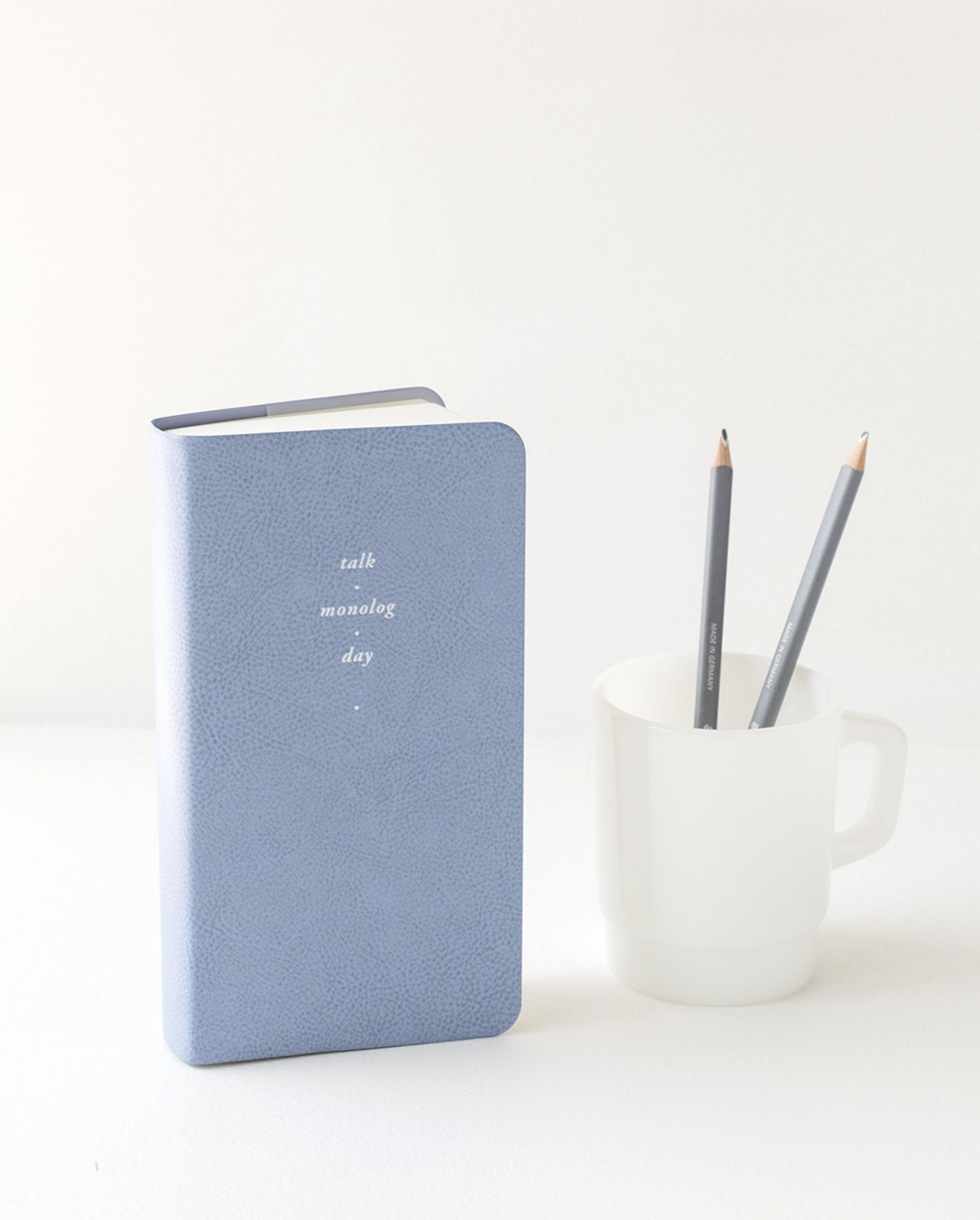 2023 Comfy & Roomy Daily Planner