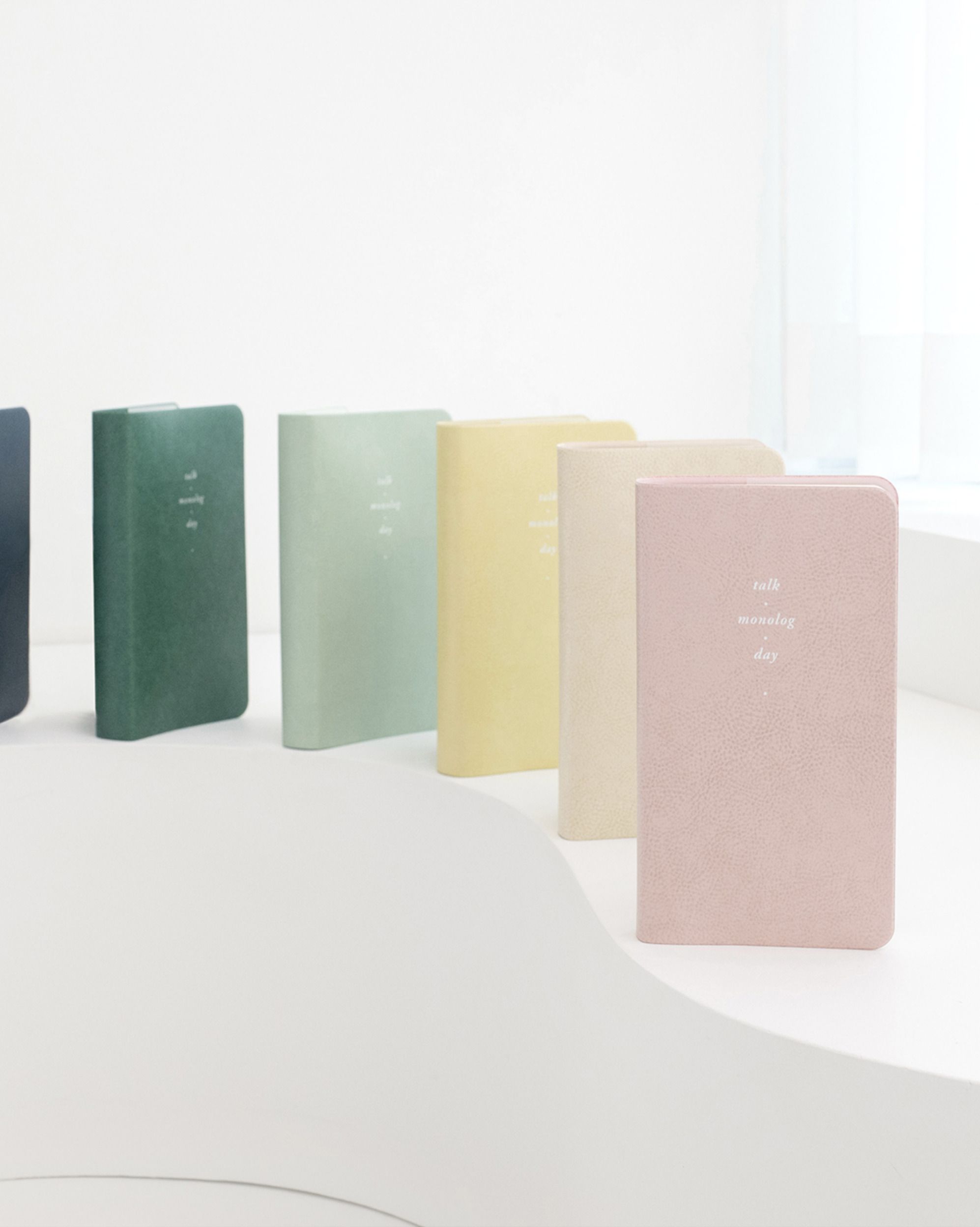 2023 Comfy & Roomy Daily Planner