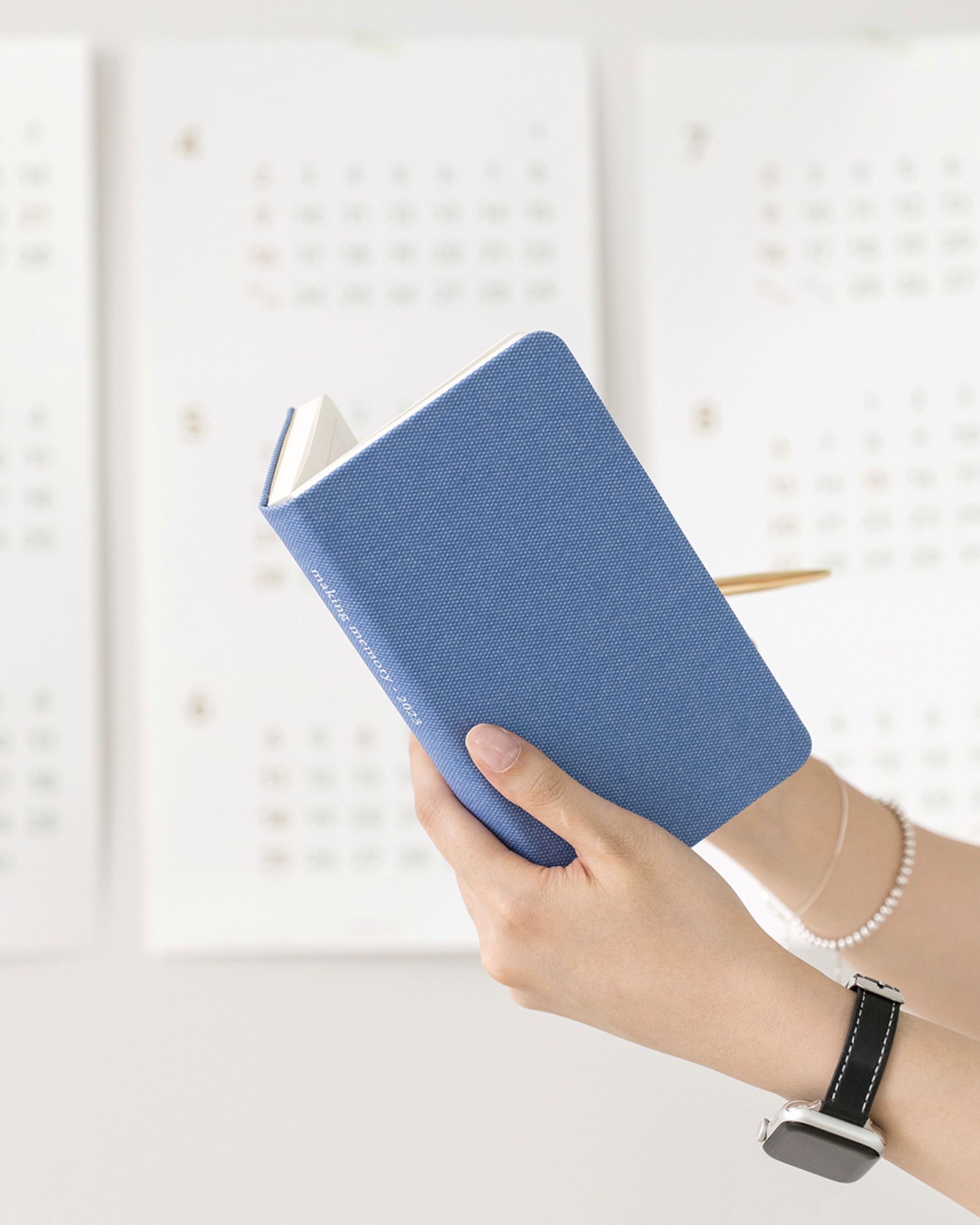 2023 Handy Making Memory Weekly Planner