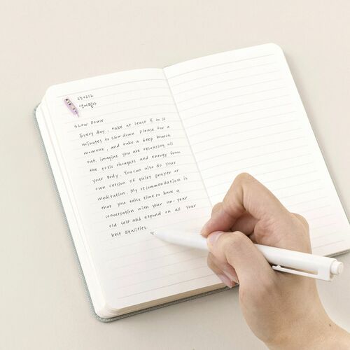 2023 Handy Making Memory Weekly Planner