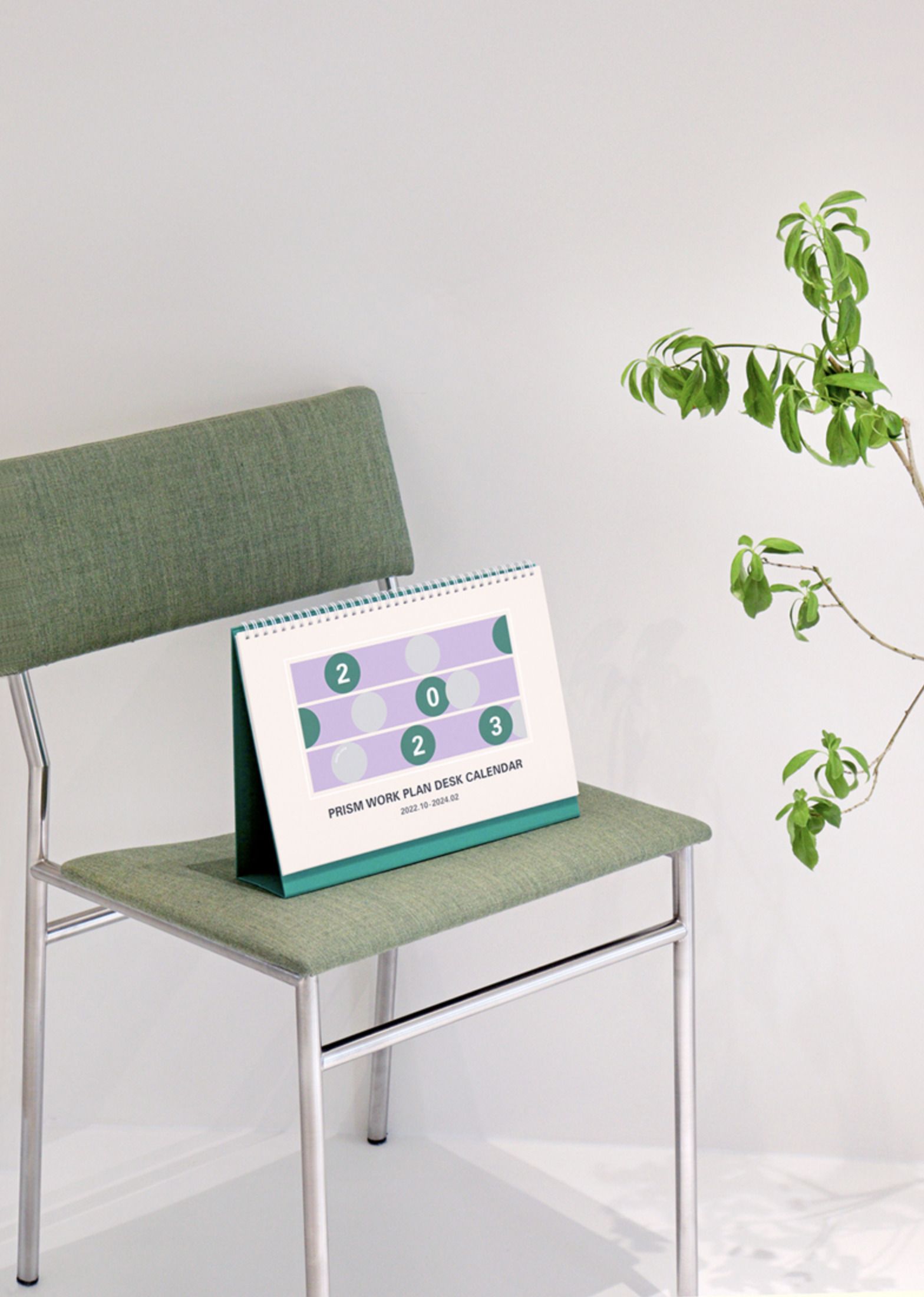 MochiThings: 2023 Prism A4 Work Desk Calendar