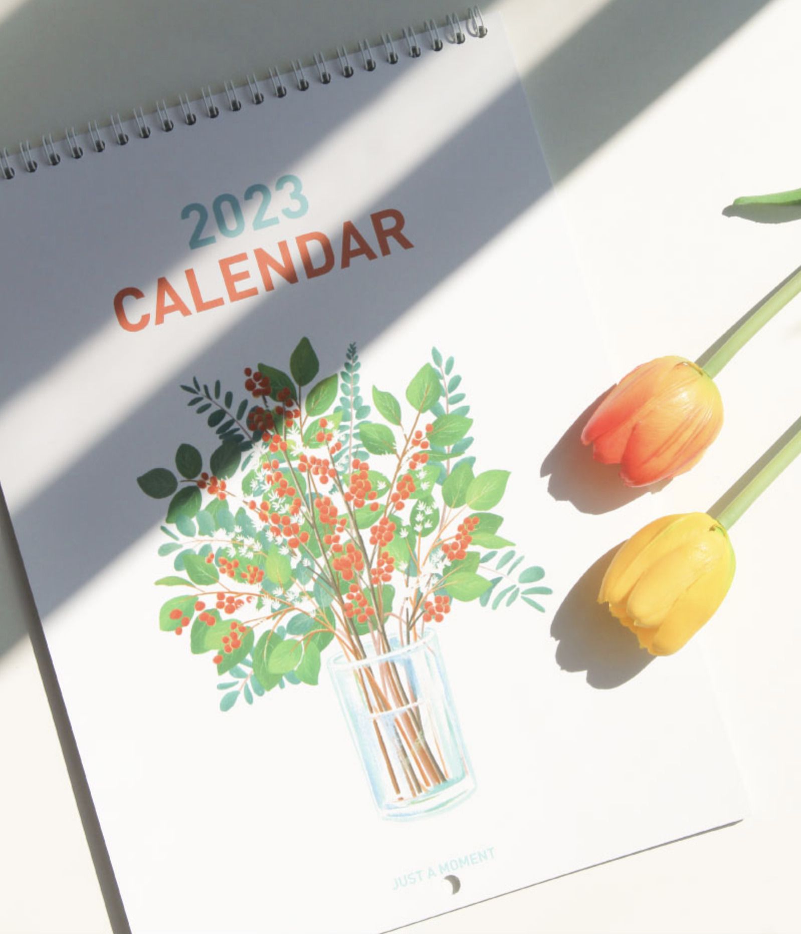 MochiThings 2023 Vintage Flower Wall Calendar