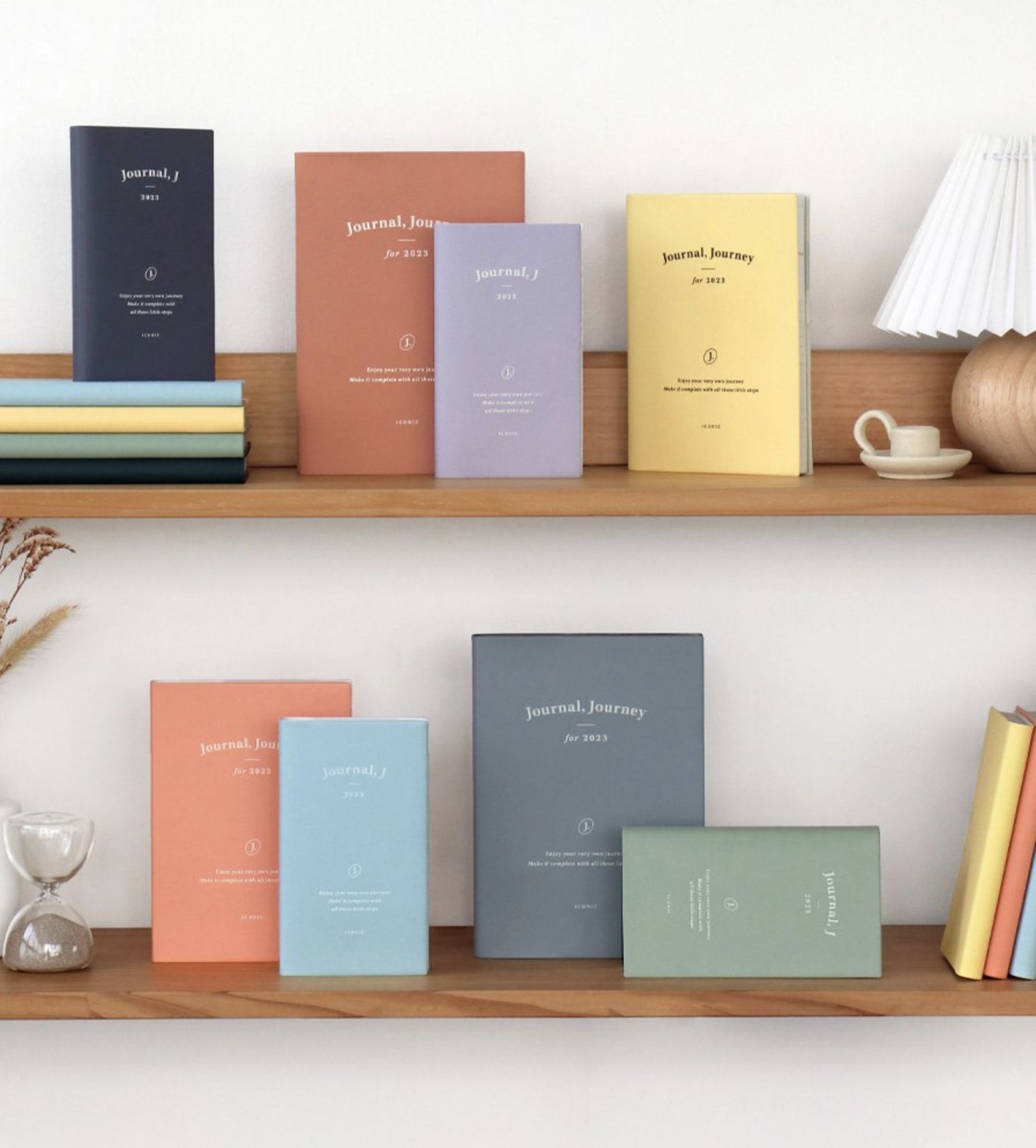 2023 Small Journal J Weekly Planner