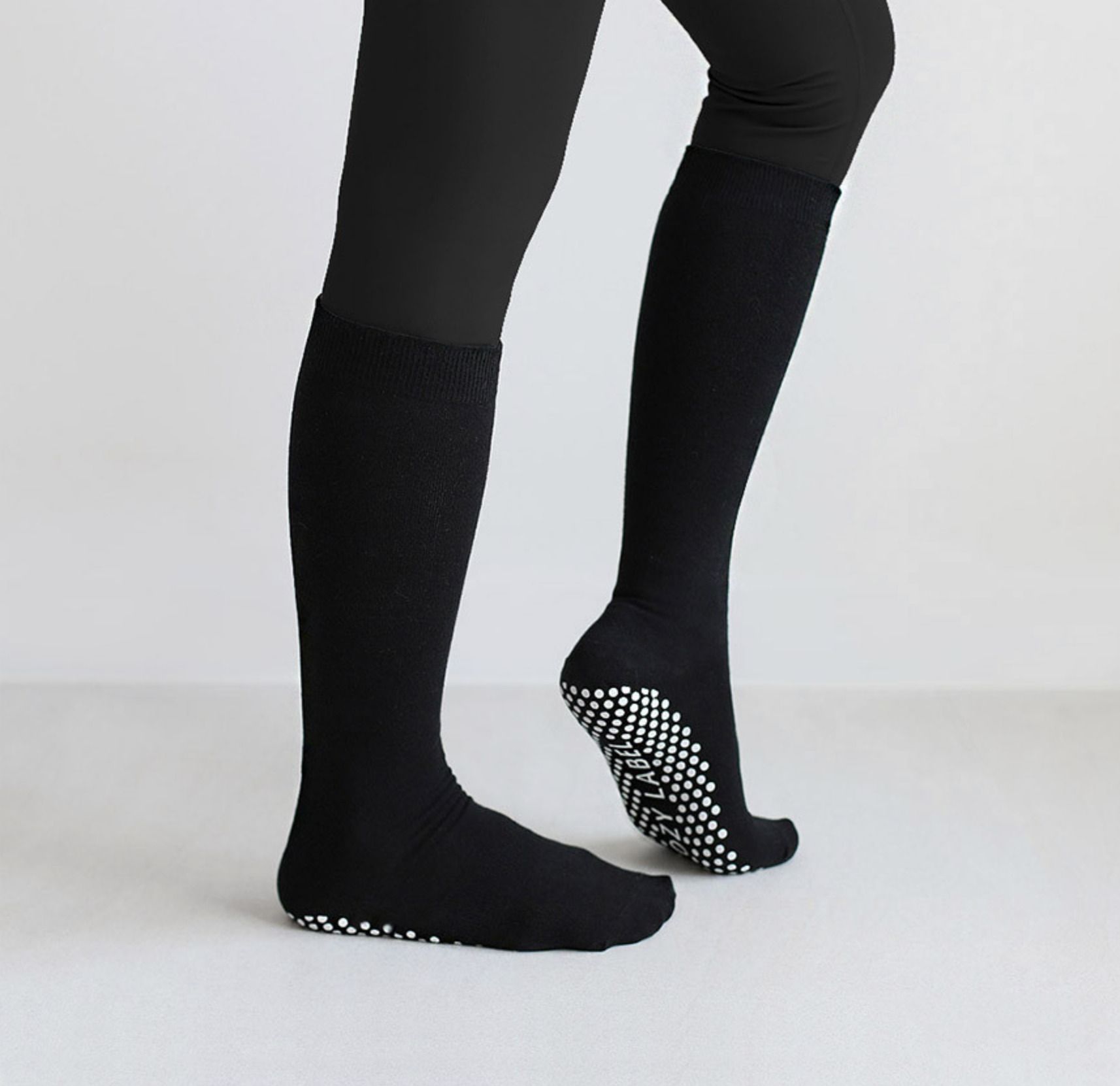 MochiThings Nonslip Pilates Kneehigh Socks