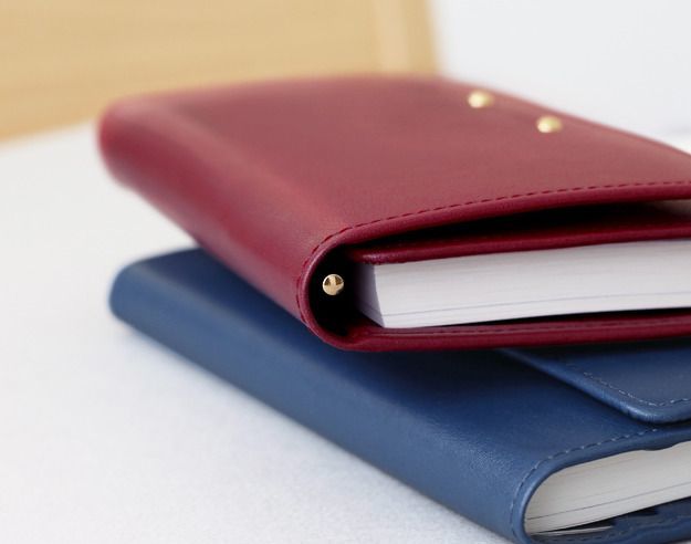 MochiThings: Pochette Leather Diary Wallet