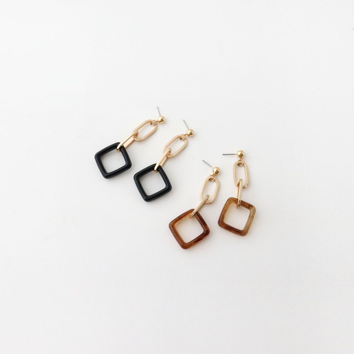 Black & Gold Rhombus Flower Earrings