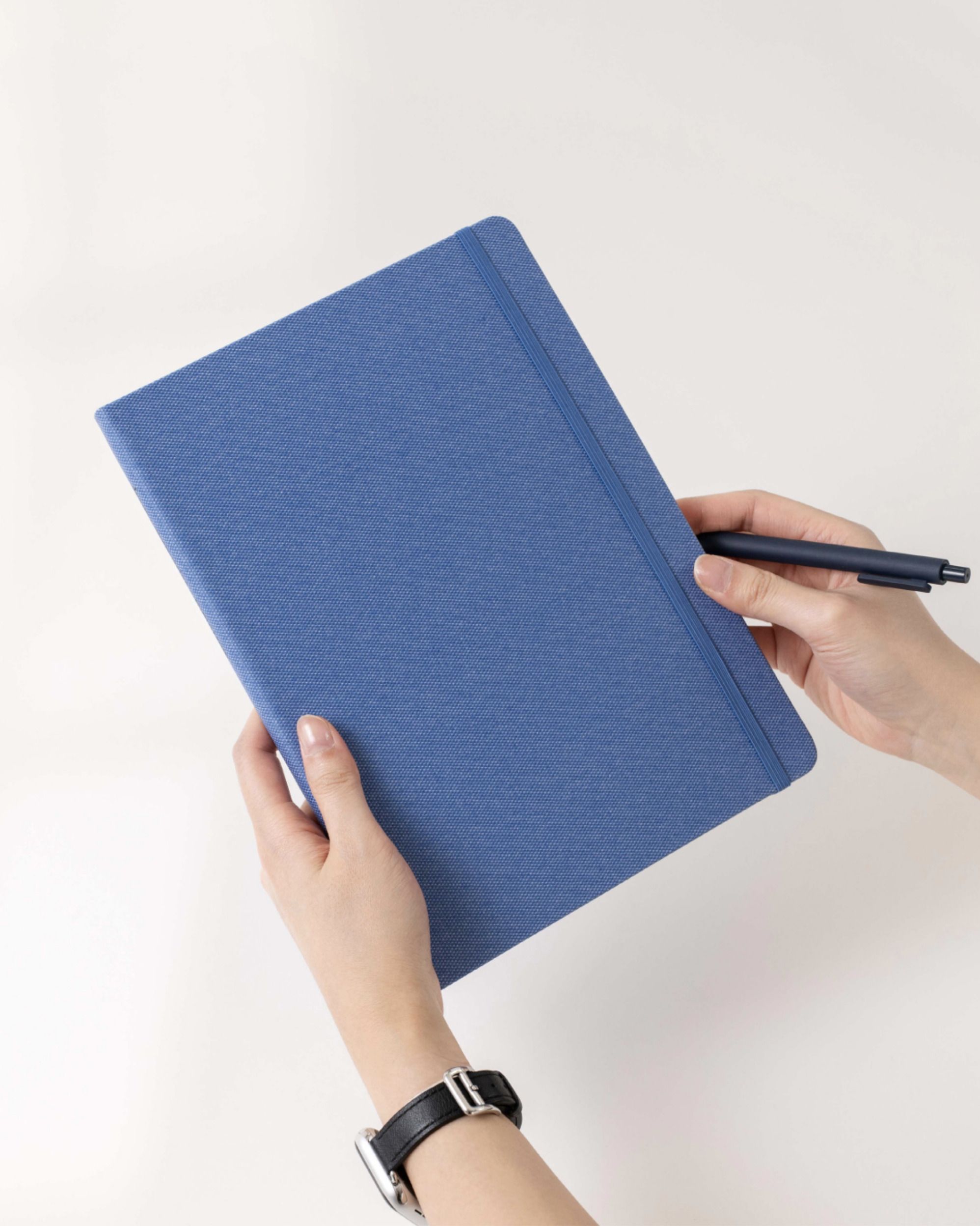 MochiThings Record B5 Hardcover Plain Notebook