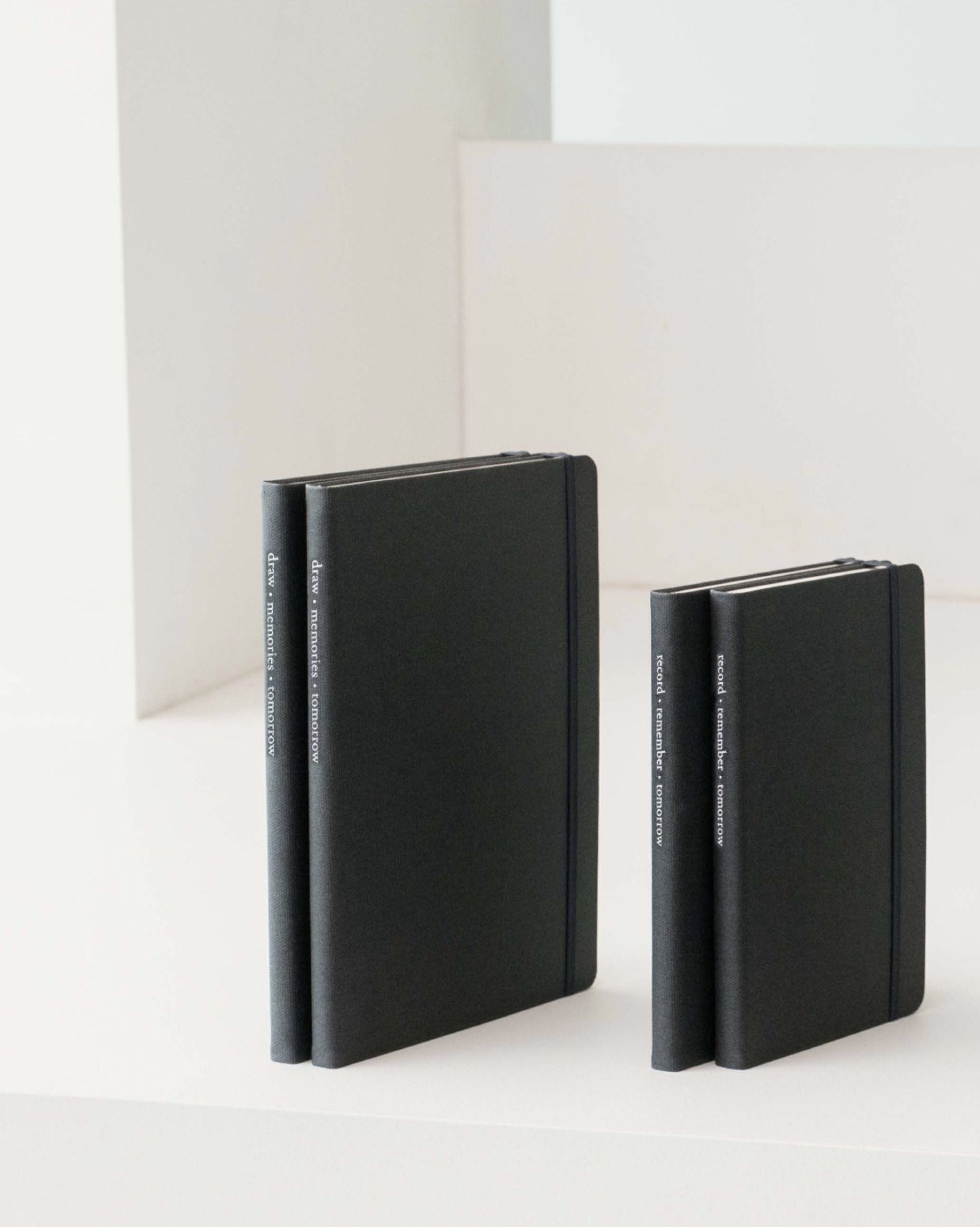 MochiThings Record B5 Hardcover Plain Notebook