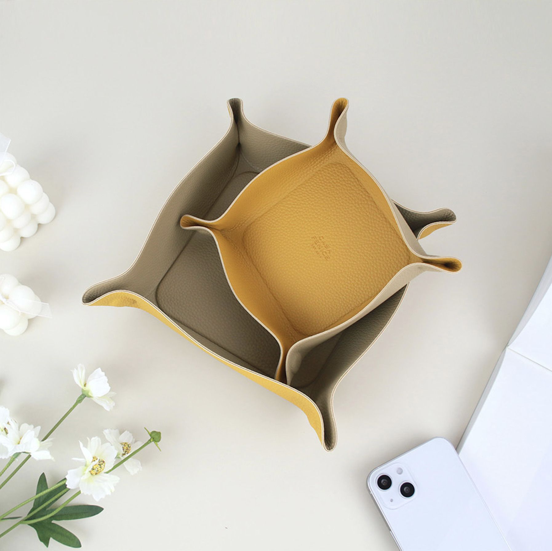 MochiThings Reversible Vegan Leather Square Tray