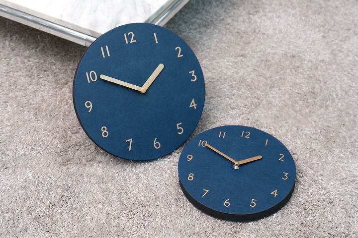 Retro Leather Clock