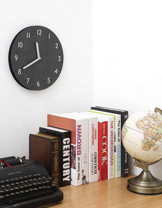 Retro Leather Clock