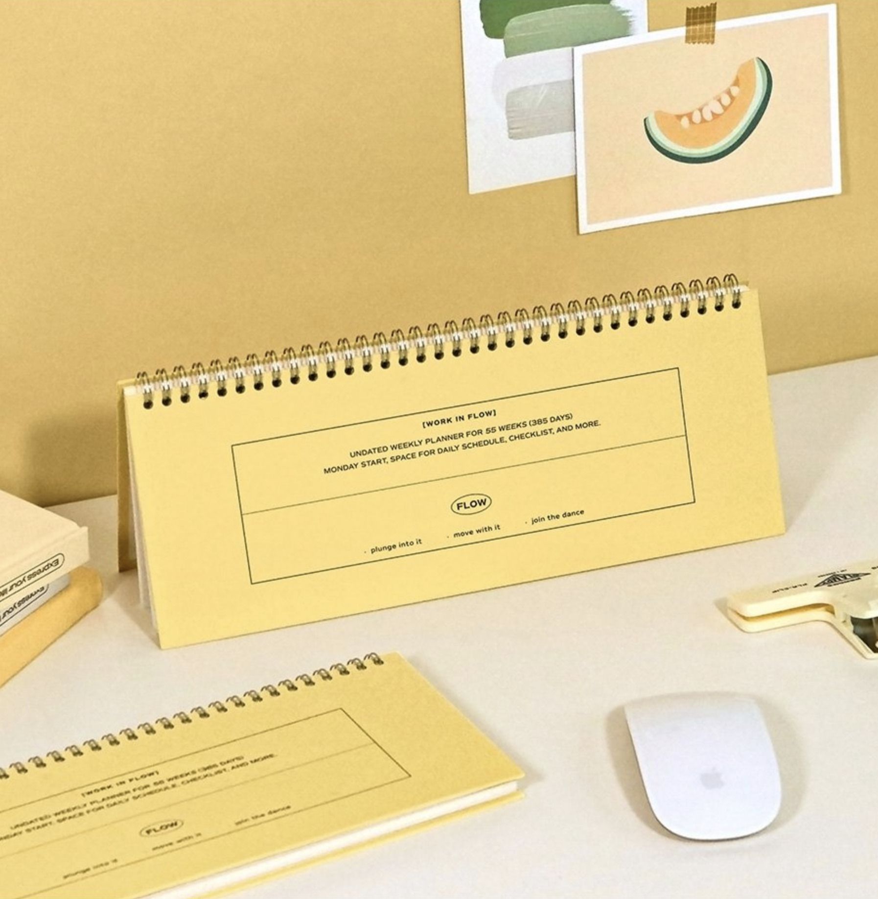 Mochithings flow desk weekly planner
