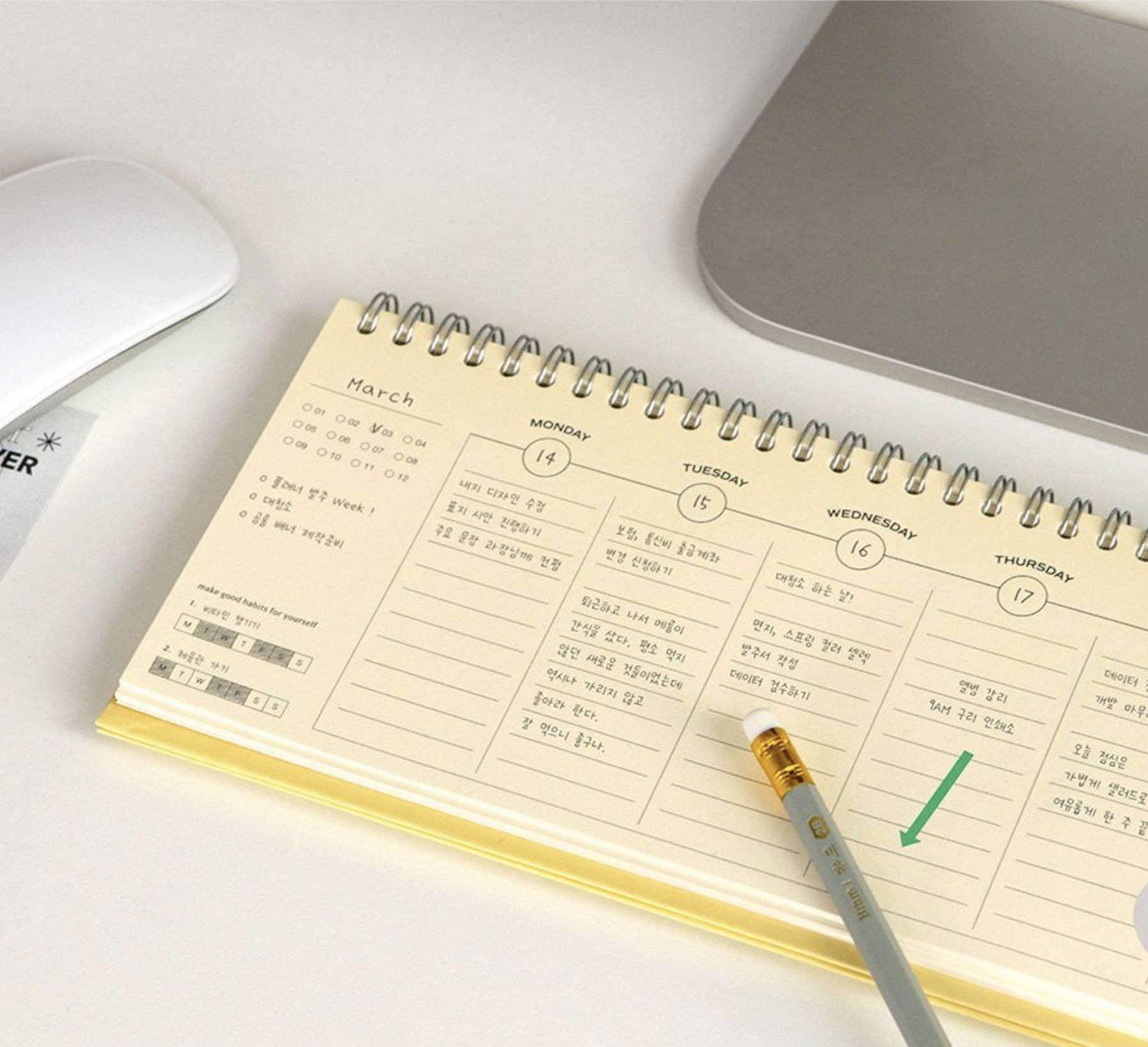 Mochithings flow desk weekly planner
