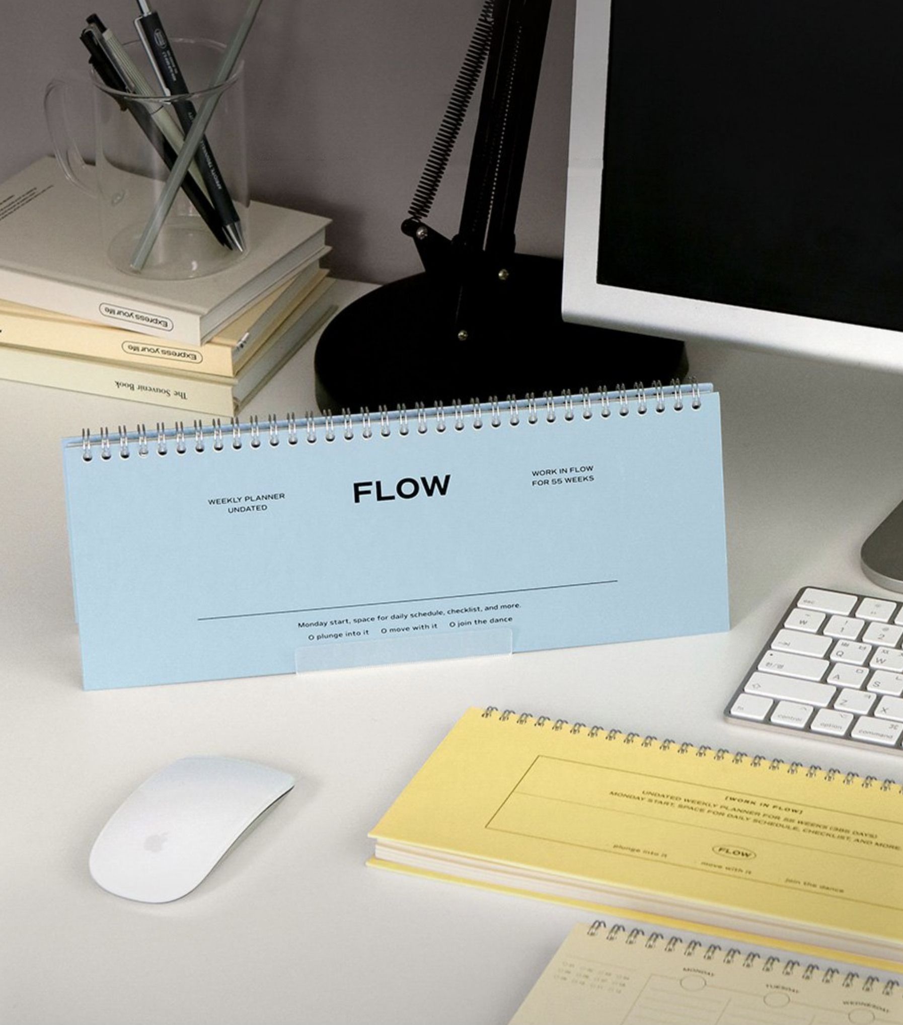 Mochithings flow desk weekly planner