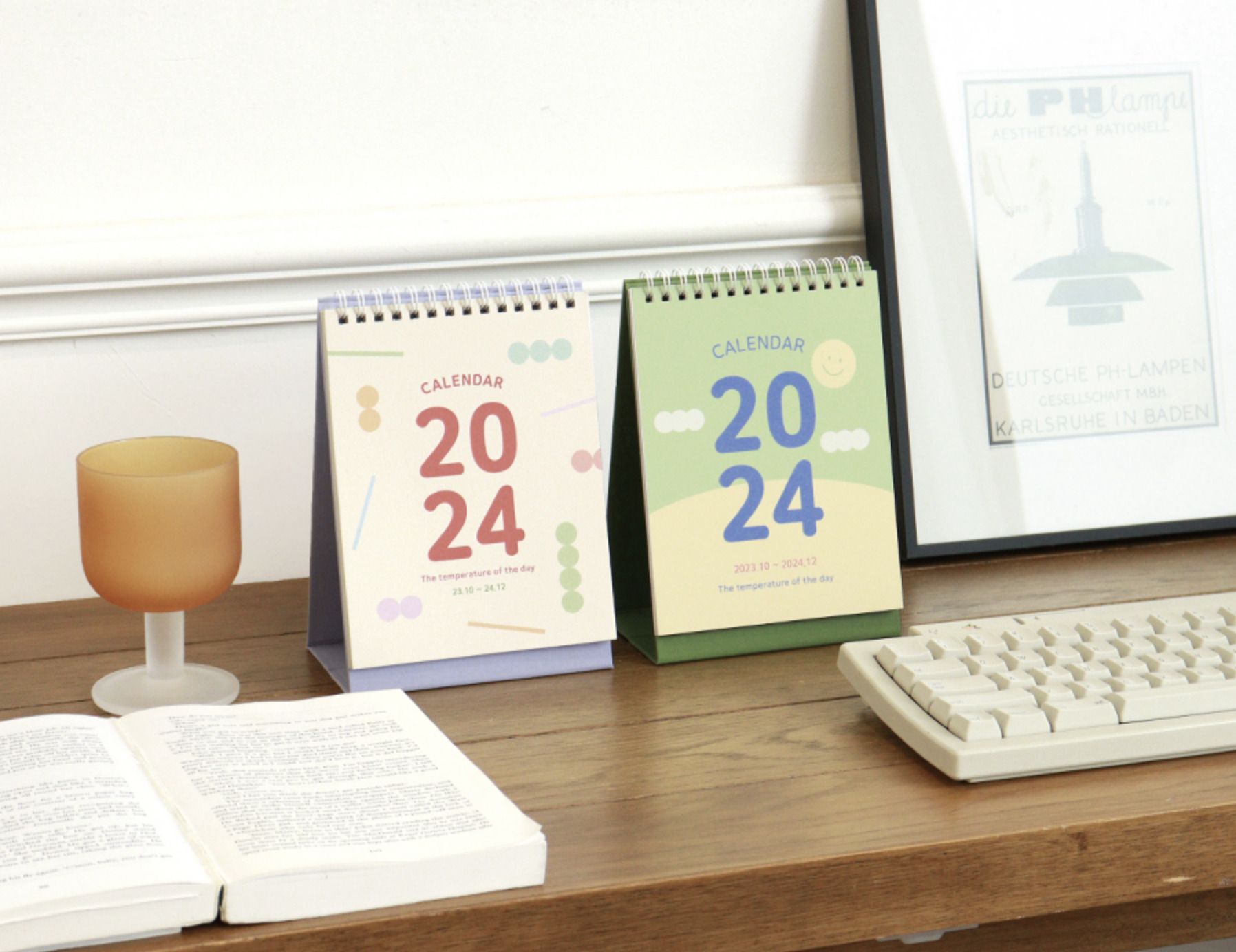 mochithings-2024-the-temp-of-the-day-desk-calendar