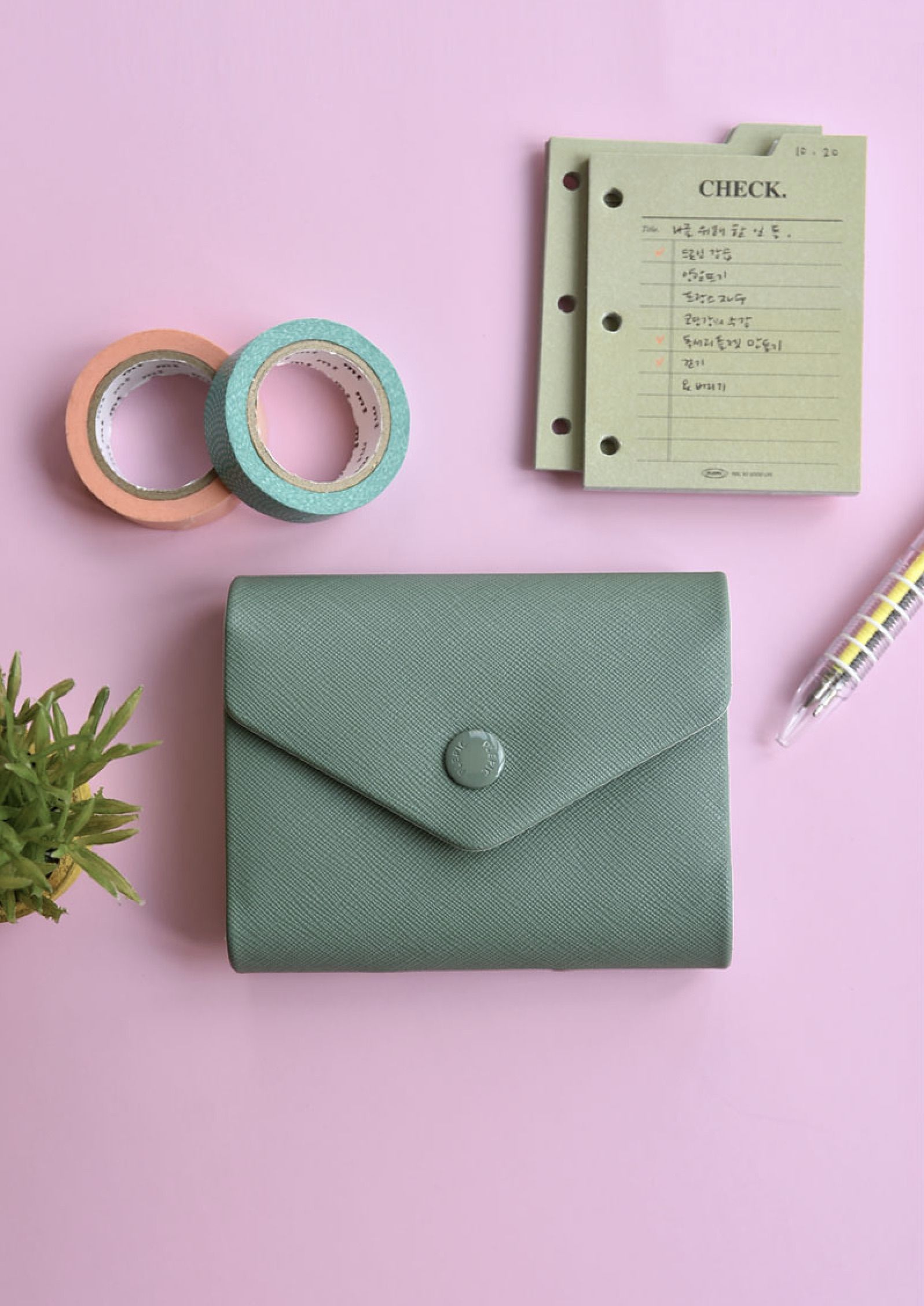 MochiThings Mini Gentle 3 Ring Binder