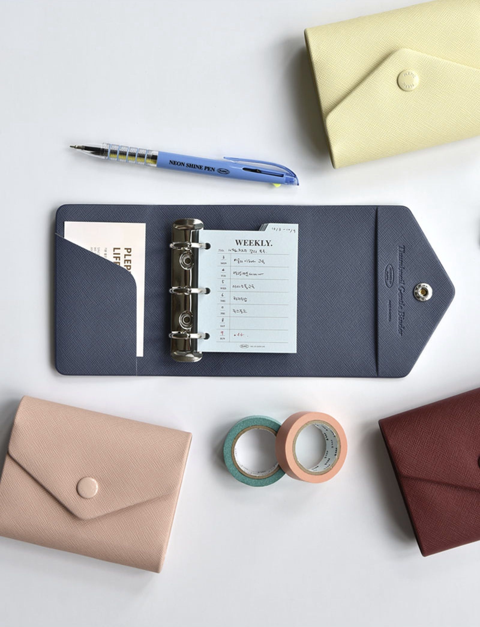 MochiThings Mini Gentle 3 Ring Binder