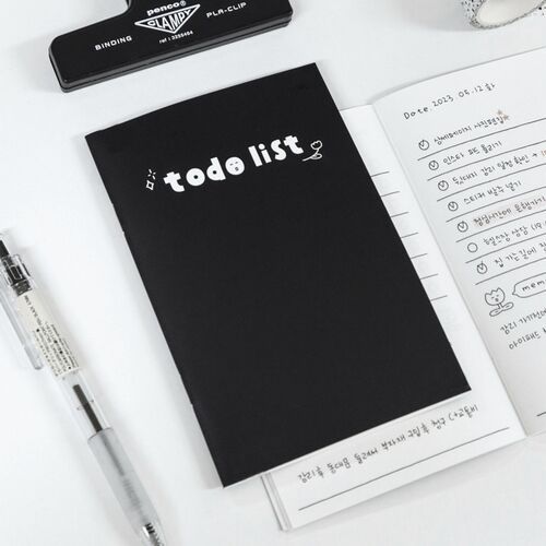 Mini B&W To Do List Notebook
