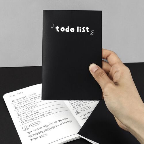 Mini B&W To Do List Notebook