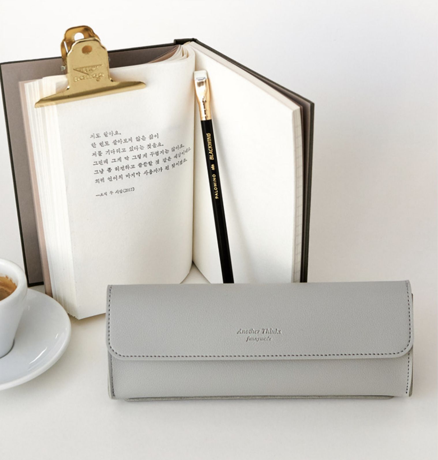 Triangular Pen Box MochiThings: Triangle Leather Pen Case v2