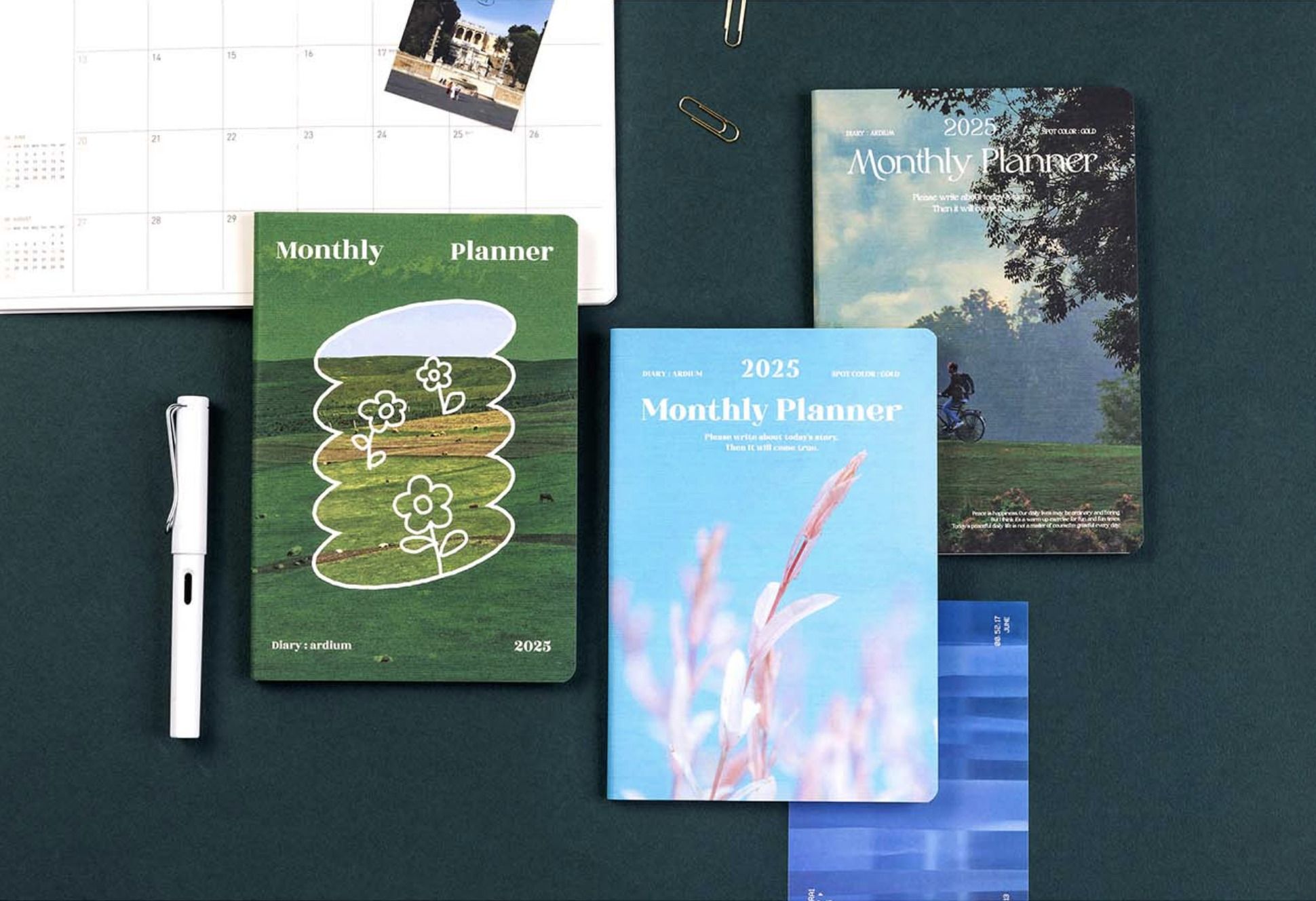 2025 Ardium Monthly Planner